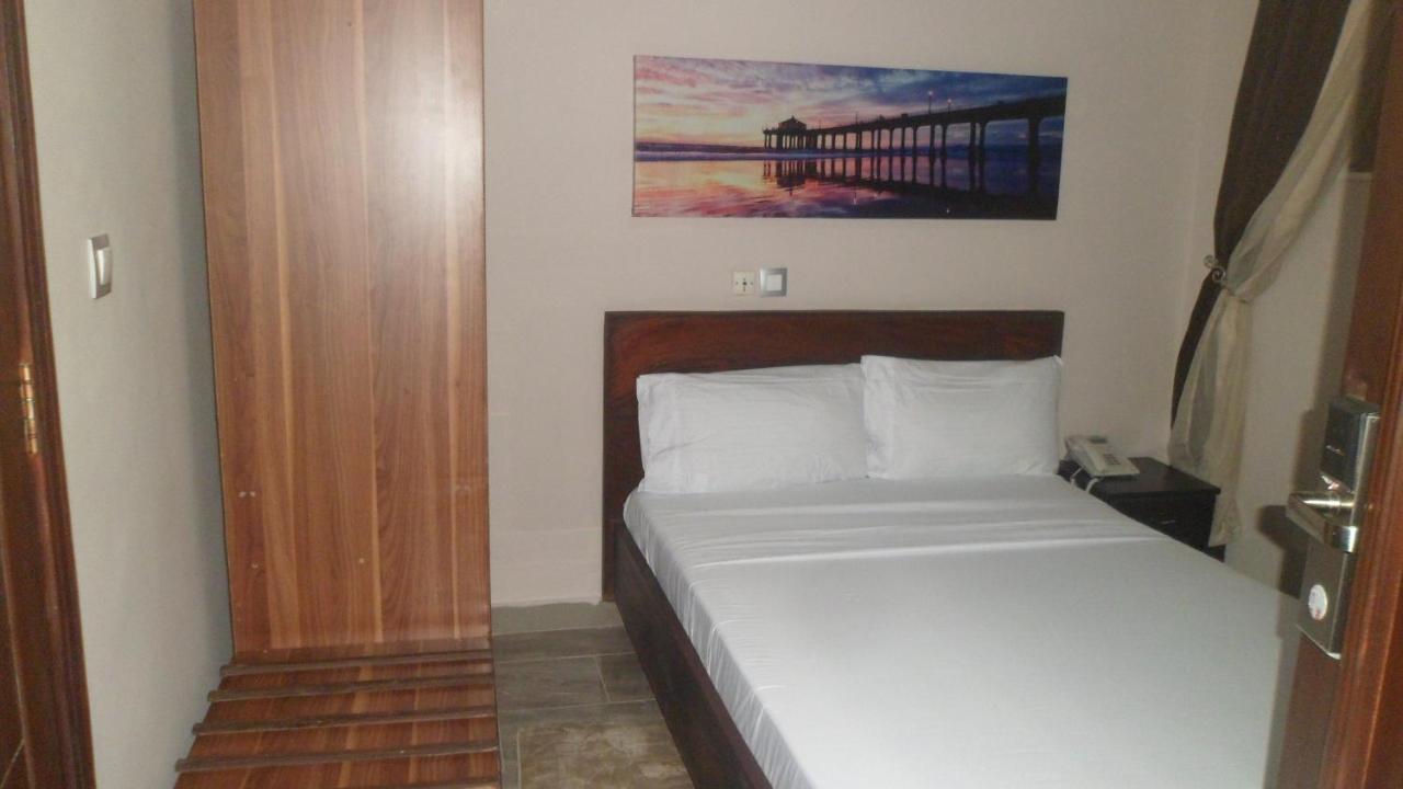 Benin City Center Hotel Cotonou Eksteriør bilde