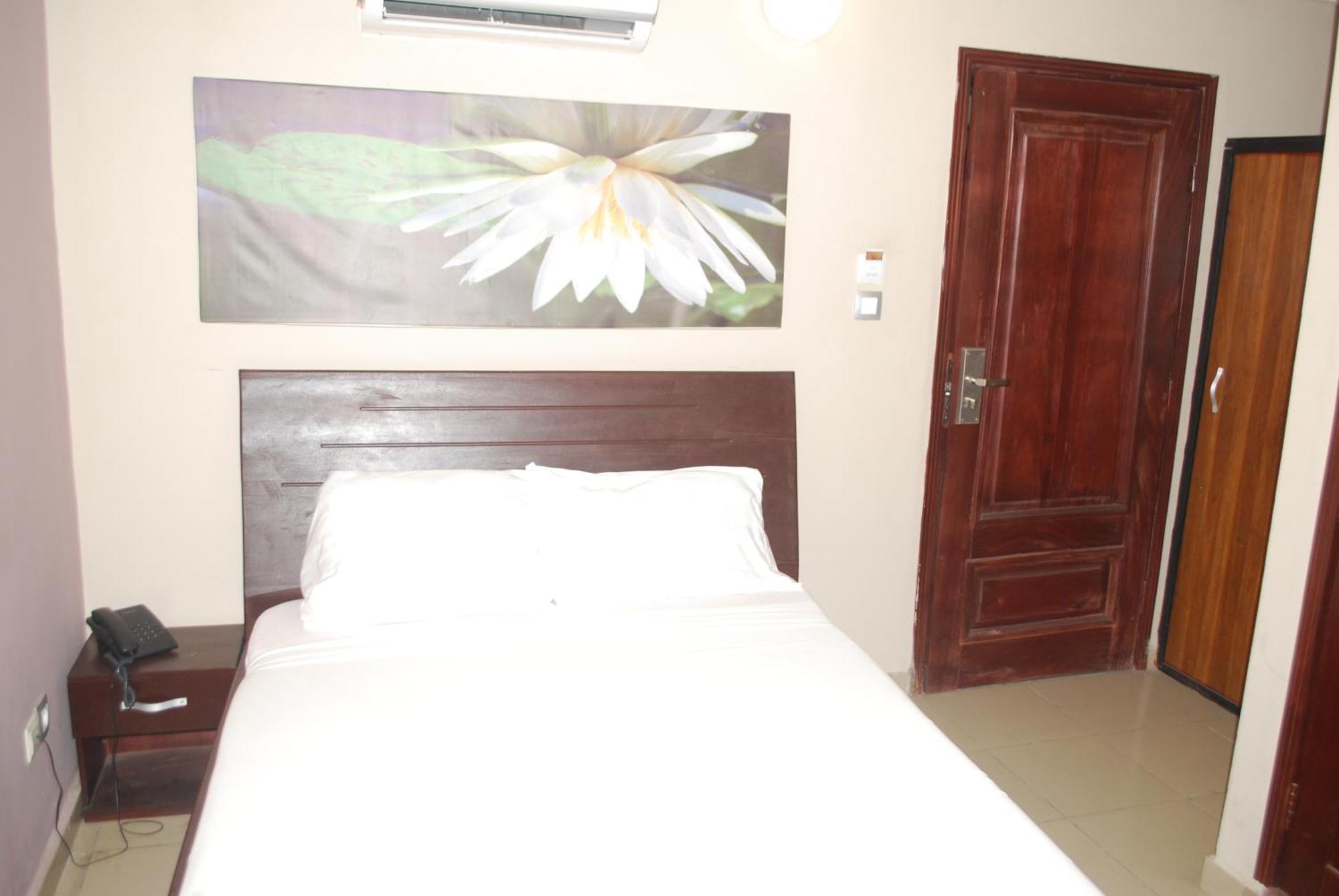 Benin City Center Hotel Cotonou Eksteriør bilde