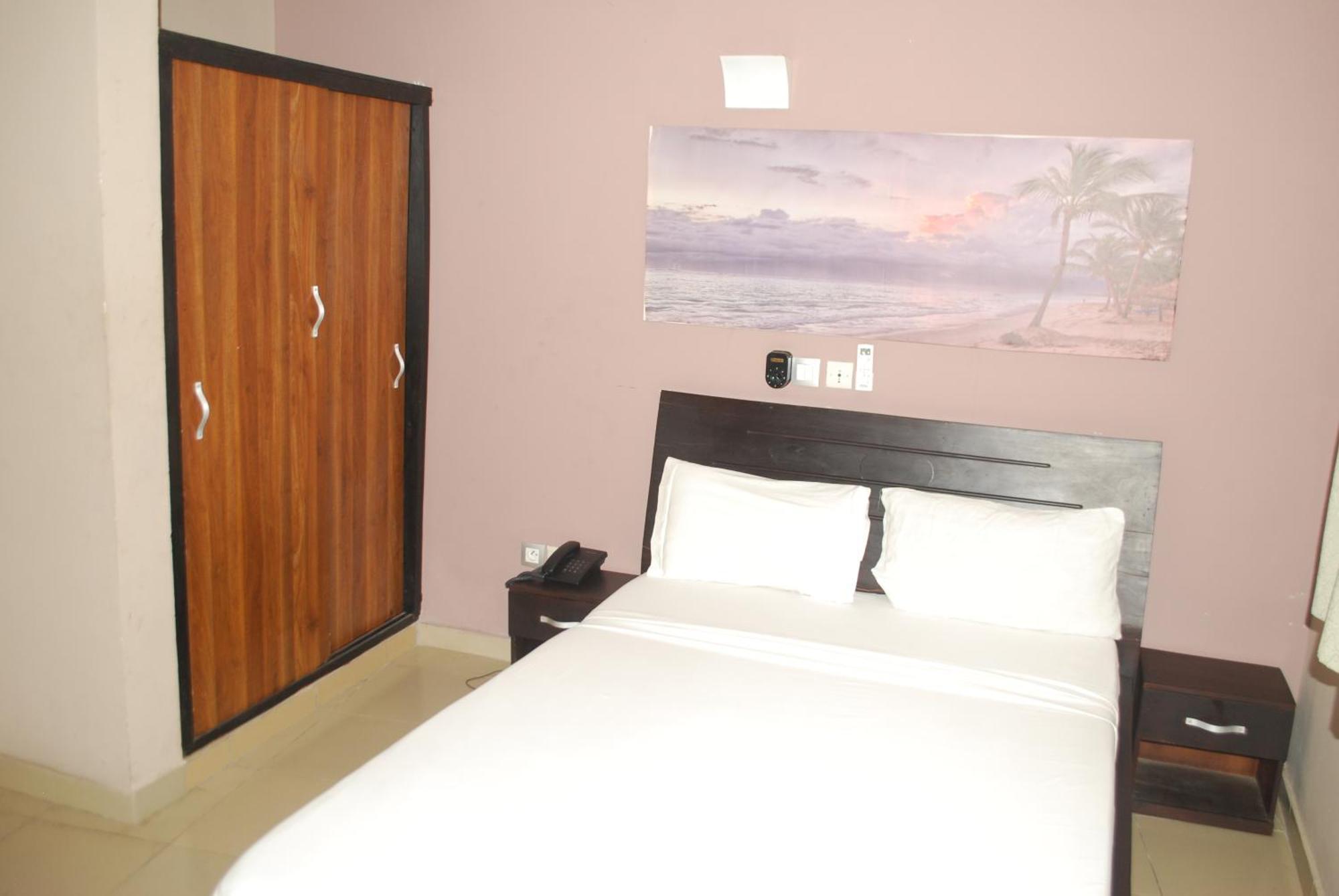 Benin City Center Hotel Cotonou Eksteriør bilde