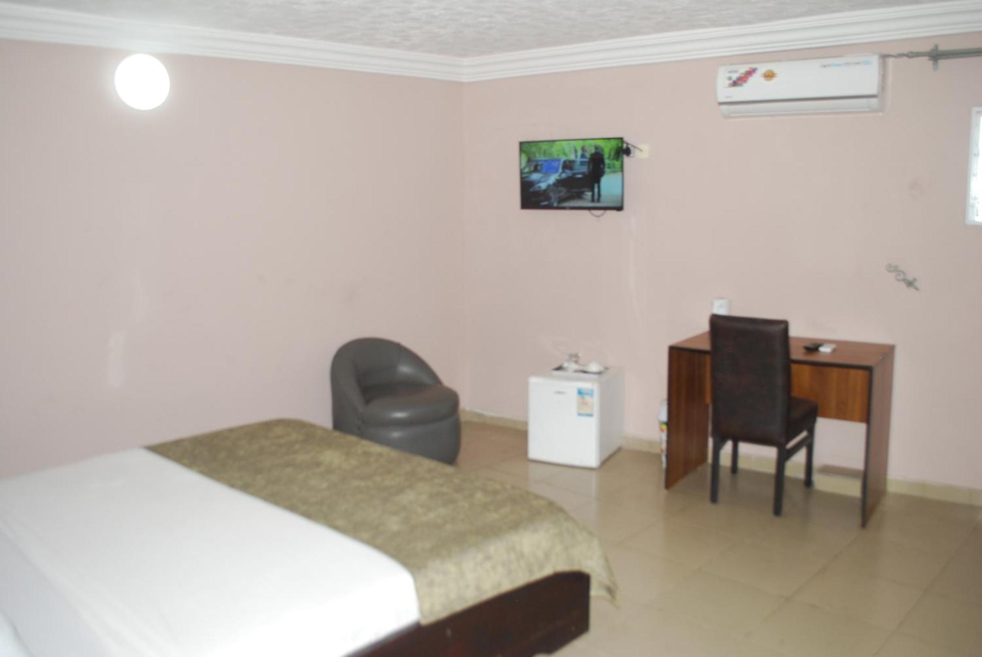 Benin City Center Hotel Cotonou Eksteriør bilde
