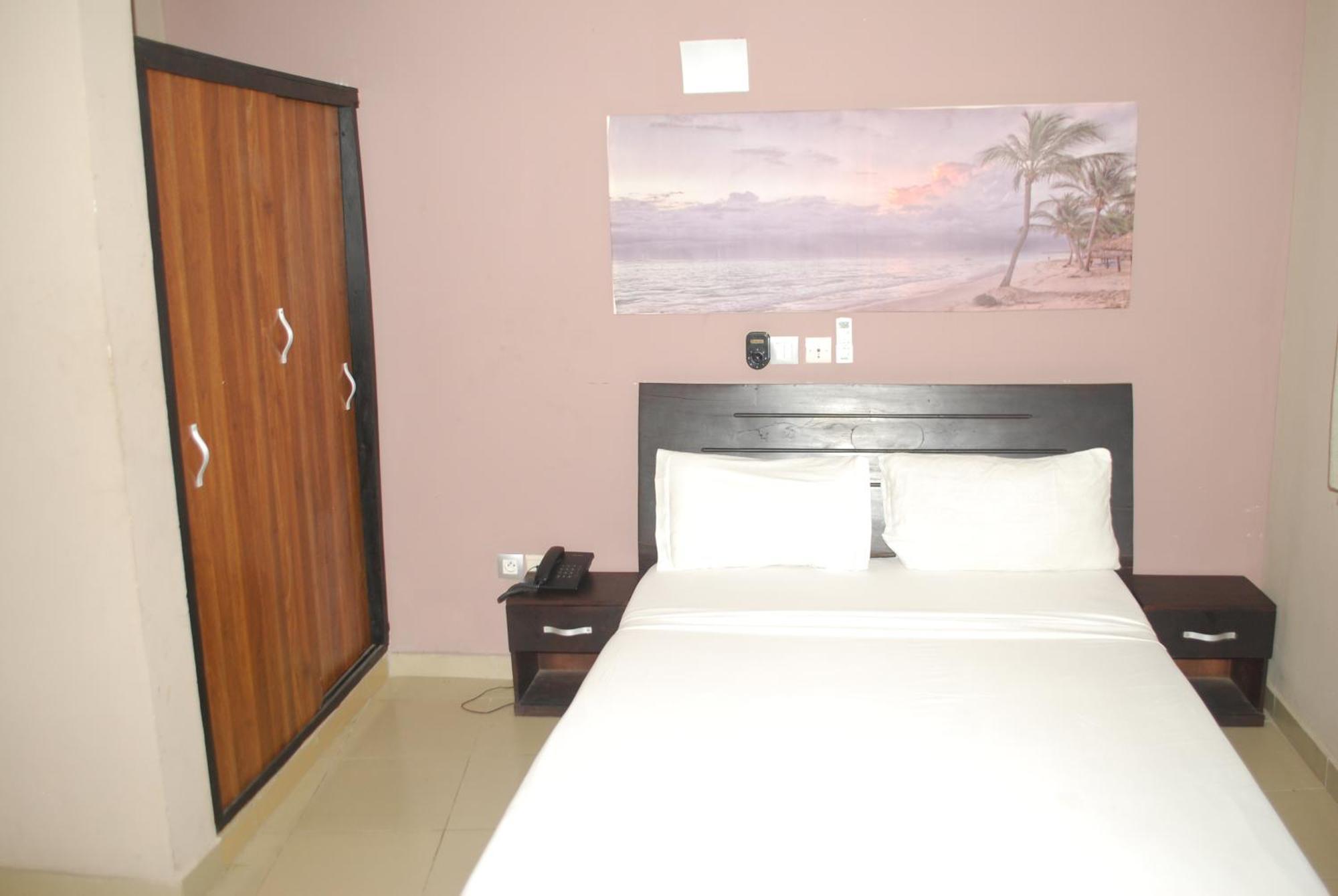 Benin City Center Hotel Cotonou Eksteriør bilde